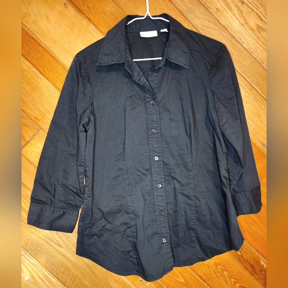 New York and Company black collared quarter length sleeve button down top medium